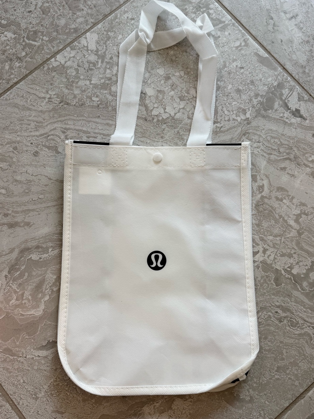 NWT lululemon athletica White Tote with Black Logo, Small